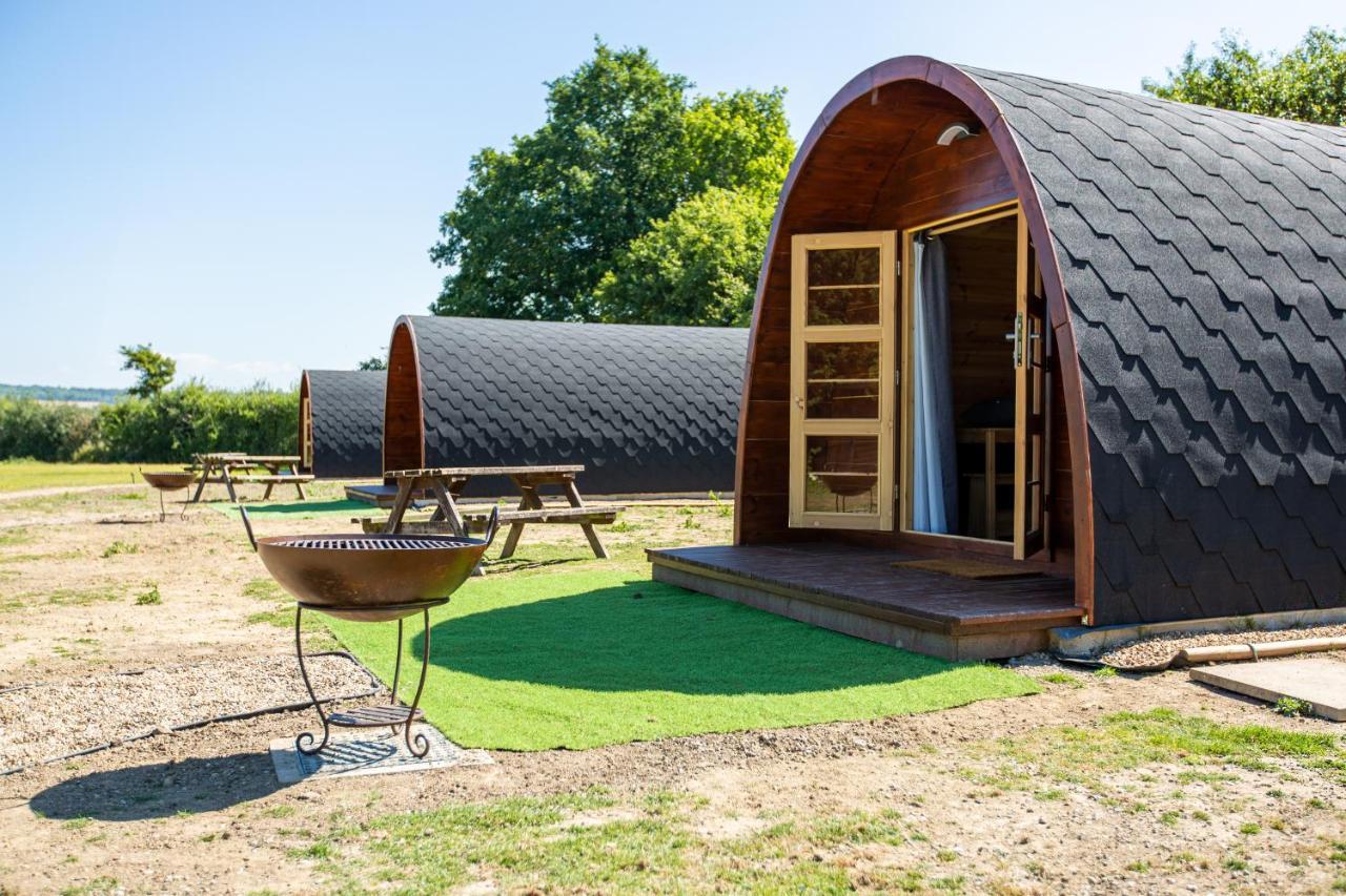 The Woolpack Glamping Ξενοδοχείο Μέιντστοουν Εξωτερικό φωτογραφία